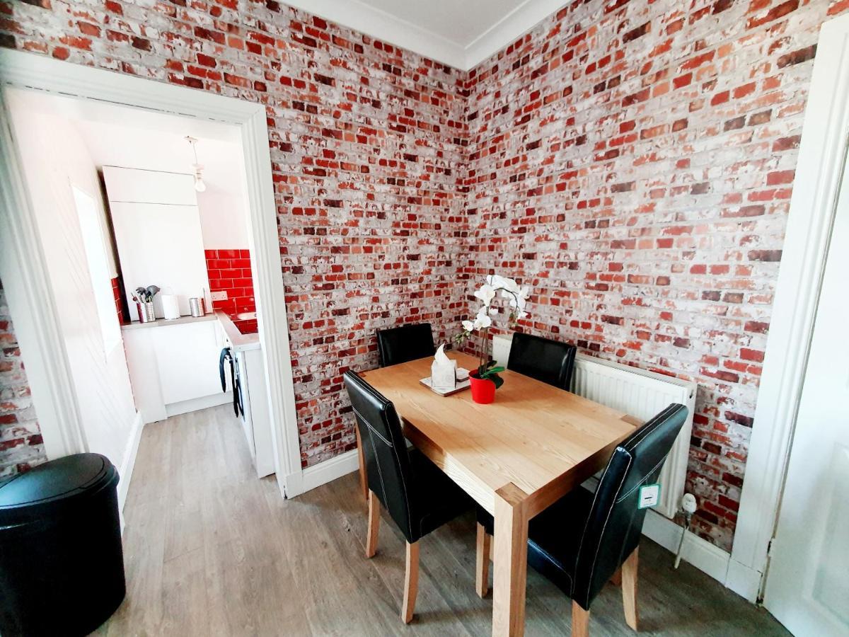Station Apartment Bellshill Eksteriør billede